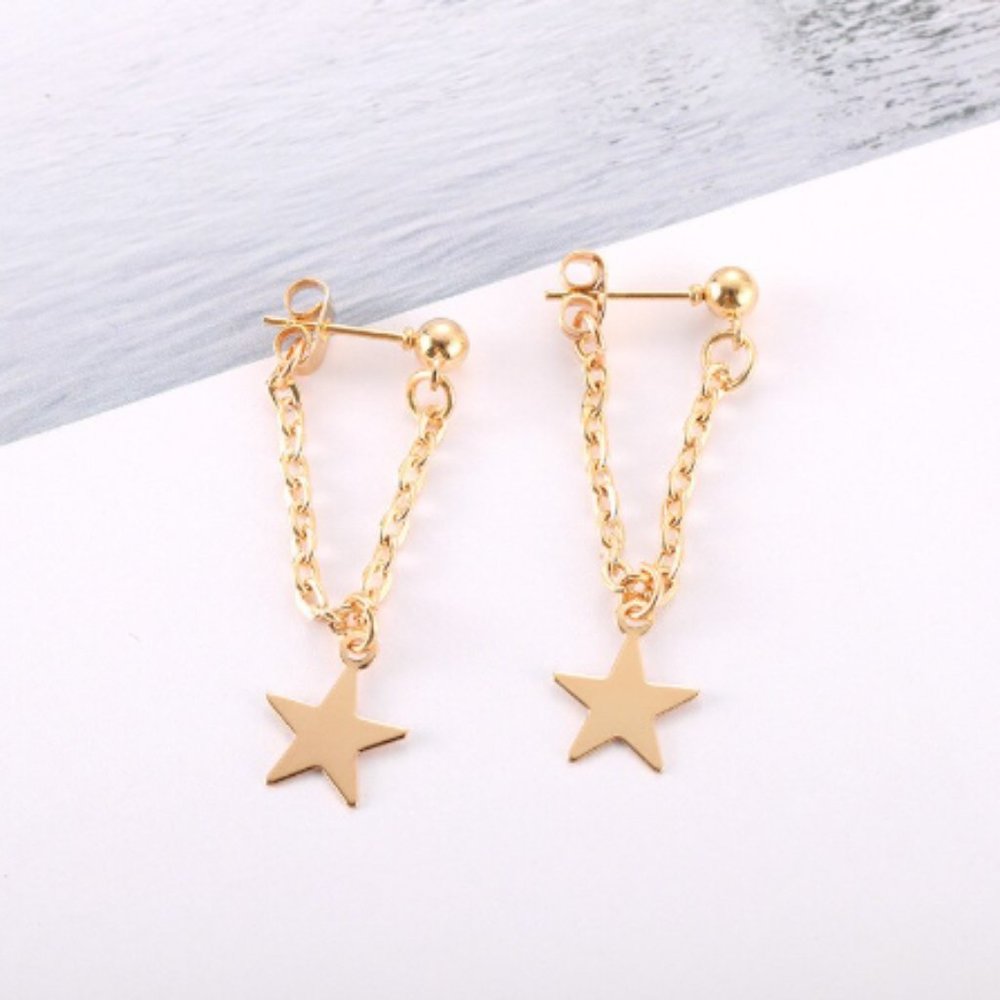 Cute Gold Tone Star Chain Stud Earrings - Picture 2 of 4